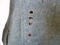 Heer, Feldbluse für Mannschaften Modell 1940. Die Effekten teilweise entfernt, leicht getragenes Kammerstück. Schulterbreite 45cm, Armlänge 60,5cm