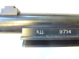 Zielfernrohr Z.F. 3x8° für 8,8cm Flak im Behälter. Optik einwandfrei, klare Durchsicht, weiches Gummi. Der Behälter im Originallack