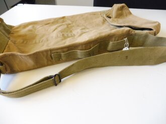 U.S. Army WWII, bag, carrying, rocket , M6. Used, khaki