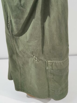 Windbluse für Gebirgstruppen der Wehrmacht , leicht getragenes Kammerstück in gutem Zustand, Schulterbreite: 43 cm, Armlänge 62 cm