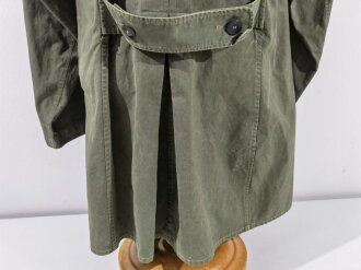 Windbluse für Gebirgstruppen der Wehrmacht , leicht getragenes Kammerstück in gutem Zustand, Schulterbreite: 43 cm, Armlänge 62 cm