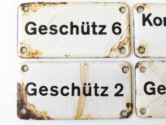 4 Emaillierte Schilder Geschütz/ Kommandogerät...