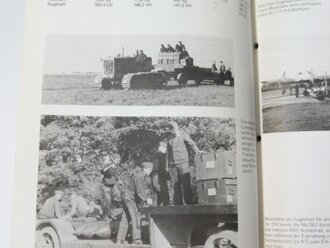 Waffen Arsenal Sonderband S-19 "Fahrzeuge und Geräte auf Flugplätzen der deutschen Luftwaffe vor 1945", gelocht