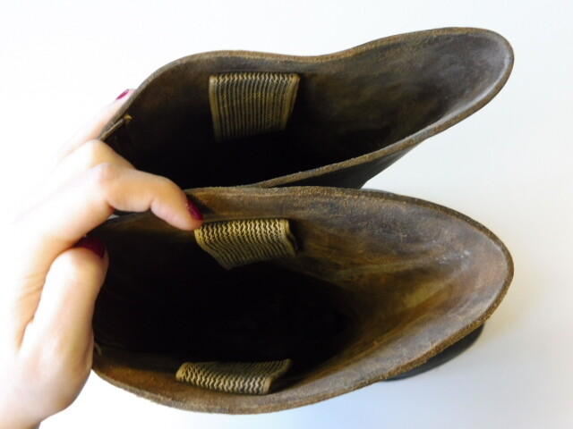 Paar Kavalleriestiefel für Mannschaften. Ungetragenes Paar mit Lagers