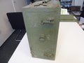 Tornister Funkgerät d2a ( Torn.Fu d2a ) datiert 1945. Überlackiertes Stück mit Deckel und Antennenstäben, Funktion nicht geprüft