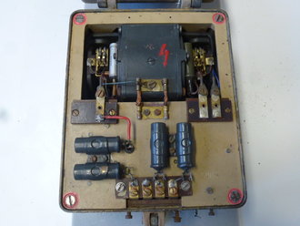 Sendeempfängereinankerumformer SEUa1, Verwendung für Fusprech a, d & f.Originallack, datiert 1944