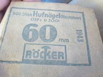 10 Stück Hufnägel ( Reichsheer ), aus der originalen Umverpackung, diese datiert 1943, teils angerostet