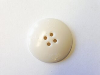 BDM / JM, Knopf aus deutscher Preßmasse für Anknöpfblusen. Durchmesser 22,5mm. 1 Stück aus der originalen Umverpackung