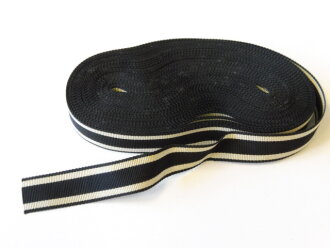 Band zum Eisernen Kreuz 2.Klasse 1914. Schmale Ausführung für die Bandspange 15,3 mm. 10 cm von der originalen Rolle