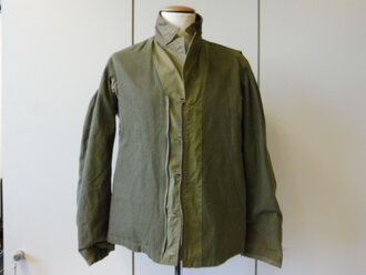 US WWII, M41 Field Jacket. Well used, good size, Original patch but resewn, shoulder width 49 cm, arms length 61 cm