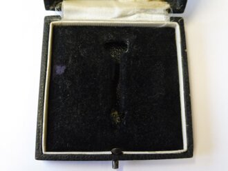 Kriegsverdienstkreuz 1. Klasse im Etui. Hersteller 50 Karl Gschiermeister, Wien