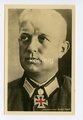 Hoffmann Fotopostkarte Ritterkreuzträger Oberstleutnant Walter Gorn, Rückseitig Klebereste