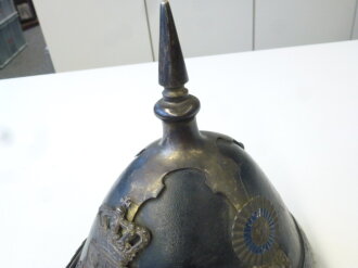 Bayern, Helm M 1848 der Landwehr Infanterie . Leicht verzogen, ungereinigter Fundzustand