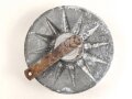 "Evola Duftspender" aus Luftschutz Gasmaskenfilter, Nachkriegsfertigung "Schwerter zu Pflugscharen"