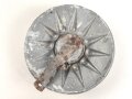 "Evola Duftspender" aus Luftschutz Gasmaskenfilter, Nachkriegsfertigung "Schwerter zu Pflugscharen"