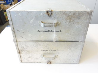 Arzneimittelschrank Aluminium (Für Flugzeug?), Maße 35 x 27 x 31cm