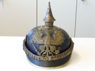 Preussen, Pickelhaube für einen einjährig Freiwilligen Train, unberührter, stark angelaufener Helm