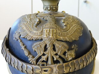 Preussen, Pickelhaube für einen einjährig Freiwilligen Train, unberührter, stark angelaufener Helm