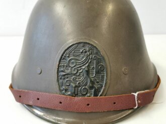 Niederlande, Stahlhelm 2.Weltkrieg. Nach dem Krieg neu...