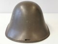 Niederlande, Stahlhelm 2.Weltkrieg. Nach dem Krieg neu lackiert und mit neuem Innenfutter versehen