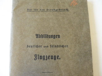 Abbildungen deutscher und feindlicher Flugzeuge , handschriftlich datiert 1916. 41 Seiten plus Anlage