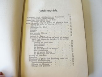 Instruktion zum Reitunterricht für die Kavallerie  datiert 1904.  128 Seiten plus Anlagen, diese z.T. lose