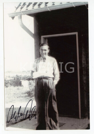 Nachkrieg, Ritterkreuzträger Udo Cordes, eigenhändige Unterschrift auf Reprofoto, Maße 10 x 15 cm