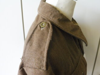 British 1944 dated Battle Dress Blouse, used, Schulterbreite 46 cm, Armlänge 56 cm