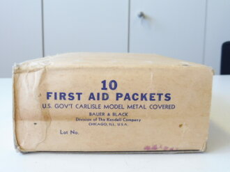 U.S. WWII, 10 First Aid Packets, Carlisle Model in the Original Paper wrap