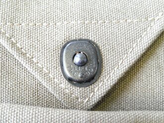 M1 Rigger Pouch, transitional, At the Front