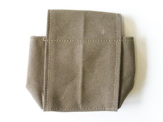 M1 Rigger Pouch, transitional, At the Front