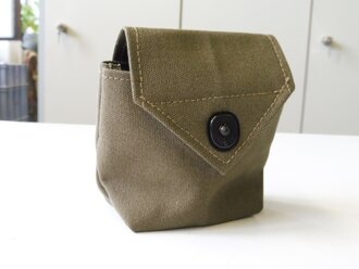 M1 Rigger Pouch, transitional, At the Front