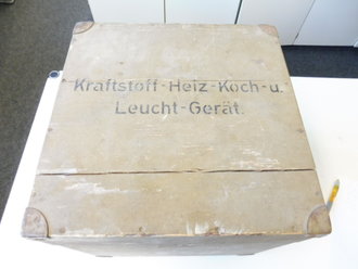 Transportkasten für " Kraftstoff - Heiz - Koch und Leucht Gerät" Wehrmacht. Originallack