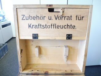 Transportkasten für " Kraftstoff - Heiz - Koch und Leucht Gerät" Wehrmacht. Originallack