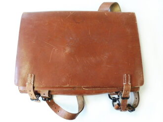 Meldetasche für Berittene datiert 1942. ( Für das klappbare Kartenbrett usw. )