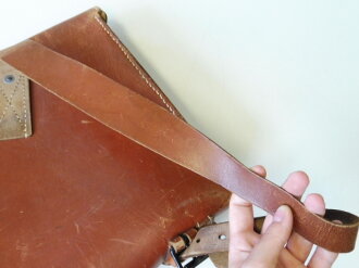 Meldetasche für Berittene datiert 1942. ( Für das klappbare Kartenbrett usw. )