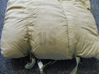 U.S. M49 Bag, sleeping Mountain regular. Zipper works fine but is dam, 50,00