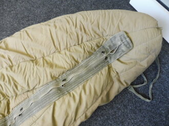 U.S. M49 Bag, sleeping Mountain regular. Zipper works fine but is damaged at the end, used, good condition