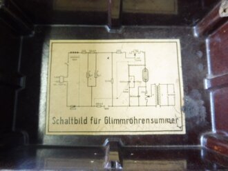 Glimmröhrensummer Luftwaffe ( Morseübungsgerät ), optisch einwandfreier Zustand, innen restauriert. Funktion nicht geprüft