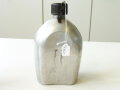 Österreich Nachkrieg, Feldflasche  M57. Flasche und Trinkbecher U.S. 1944/45. Gebrauchtes,  farbfrisches Stück, Grösse Medium