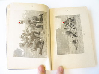 H.Dv. 104 " Die Ausbildung am schweren Granatwerfer 34 ( 81mm) datiert 1940. 131 Seiten, komplett