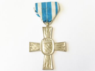 Bayern, Feuerwehr Ehrenzeichen in Silber ( 1953-1955 in...