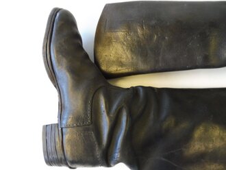 Paar Stiefel für Mannschaften der Kavallerie . Leicht getragenes Paar in gutem Zustand, Sohlenlänge 31cm