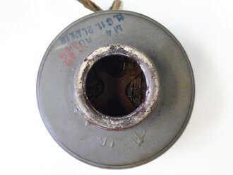 1. Weltkrieg, Gasmaske in Bereitschaftsbüchse. Das Leder der Maske weich, die Dose im Originallack.  Vizefeldwebel Goebel vom 4. R. 107
