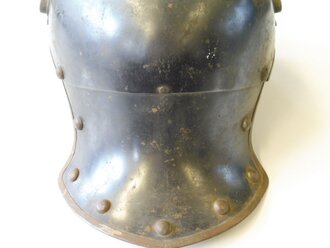 Preussen, Helm für Jäger zu Pferd, Hersteller Bing 1916. Der rechte Splint am Adler lose