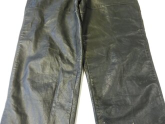 Kriegsmarine, schwarze Lederhose mit Herstellerstempel, Bundweite 82 cm