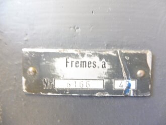 Frequenzmesser Fremes a datiert 1943. Überlackiertes...