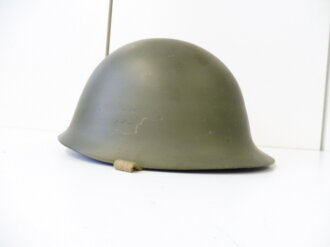 China Stahlhelm  GK80A, Originallack, neuwertiges Stück