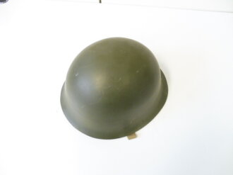 China Stahlhelm  GK80A, Originallack, neuwertiges Stück