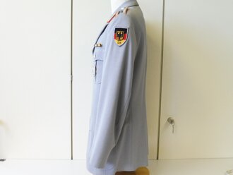 Bundeswehr, Dienstjacke Heer für einen Feldjäger, Schulterbreite 48 cm, Armlänge 61 cm